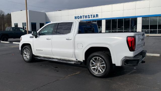 2021 GMC Sierra 1500 Vehicle Photo in MOON TOWNSHIP, PA 15108-2571