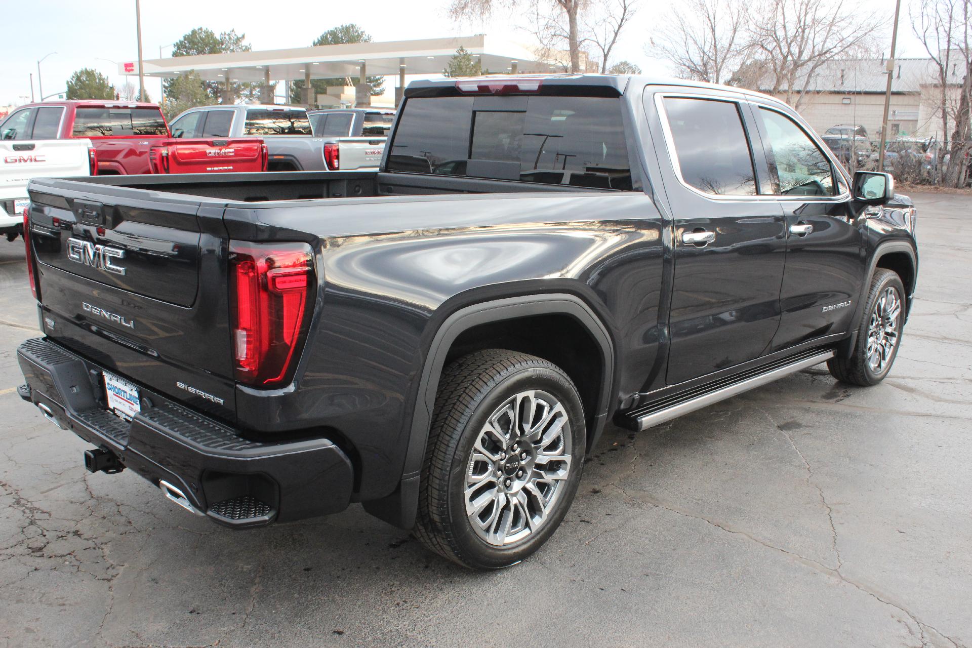 2025 GMC Sierra 1500 Vehicle Photo in AURORA, CO 80012-4011