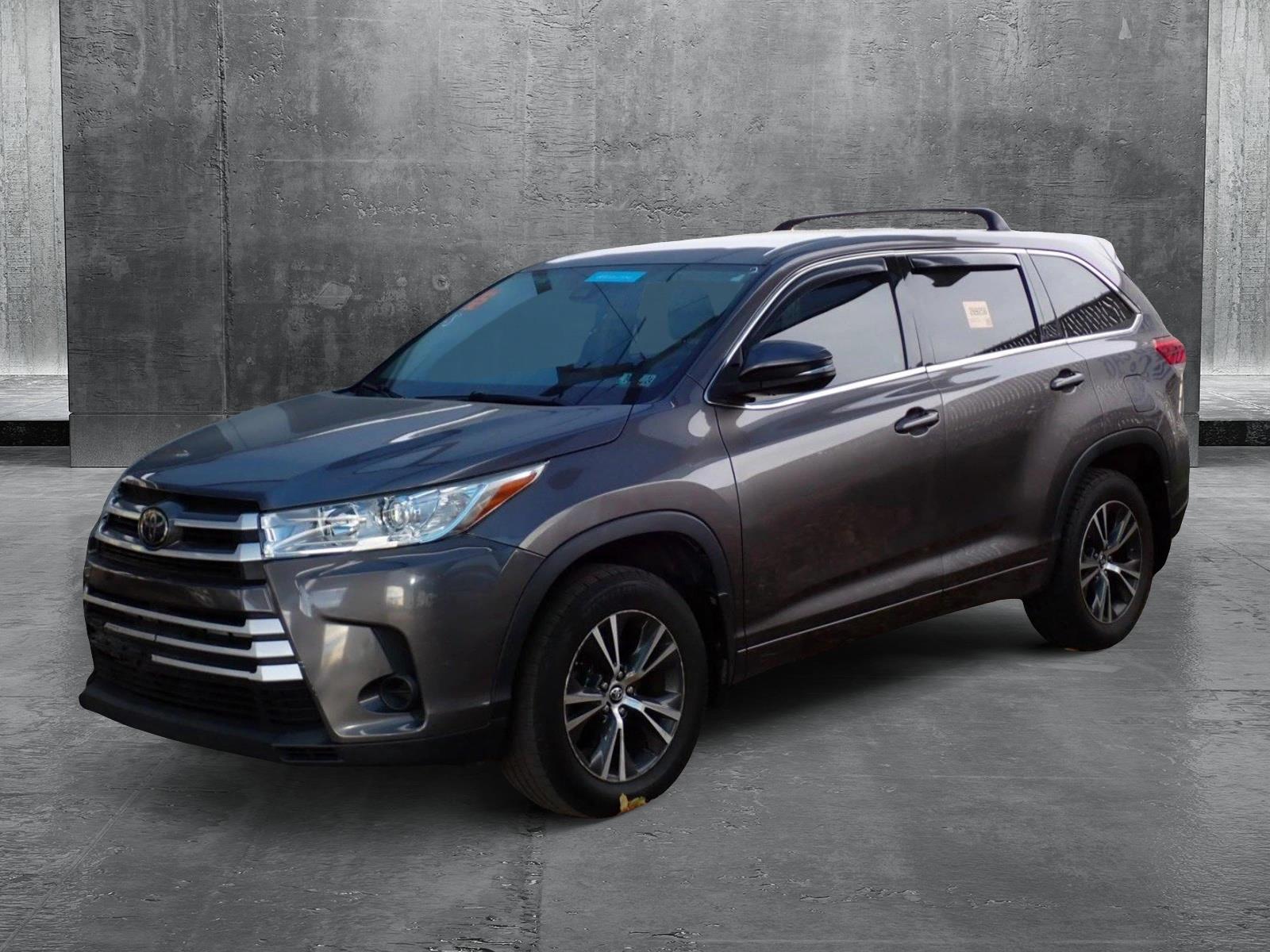 2018 Toyota Highlander Vehicle Photo in DENVER, CO 80221-3610