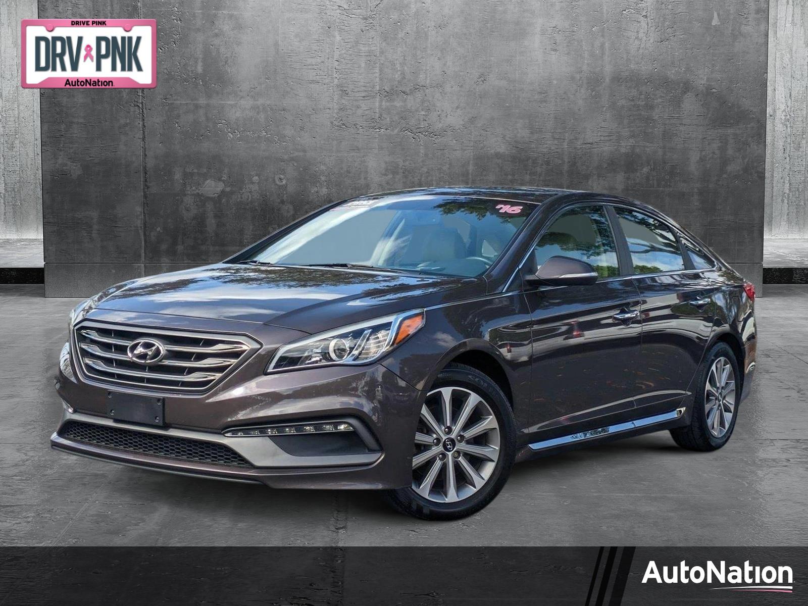 2016 Hyundai Sonata Vehicle Photo in GREENACRES, FL 33463-3207