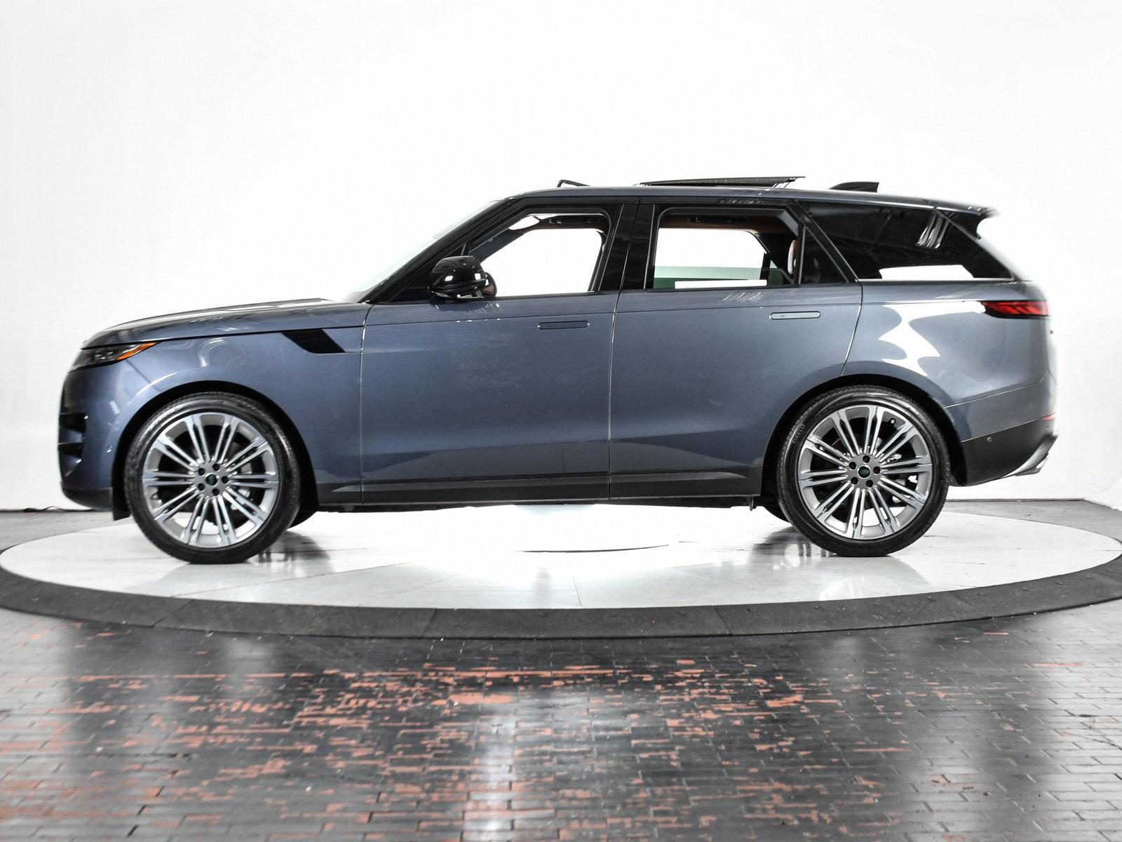 2024 Range Rover Sport Vehicle Photo in DALLAS, TX 75235