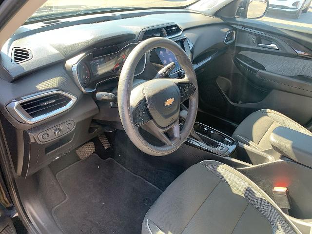 2022 Chevrolet Trailblazer Vehicle Photo in MOON TOWNSHIP, PA 15108-2571