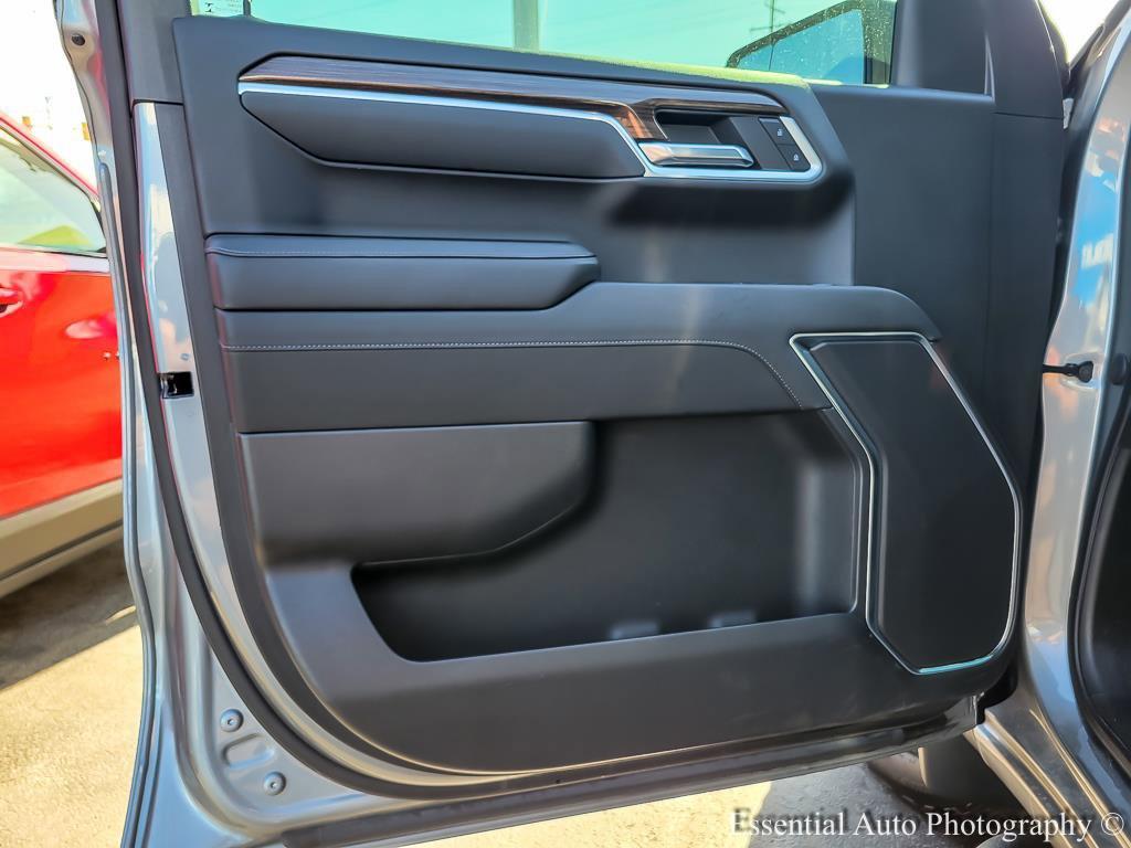 2023 Chevrolet Silverado 1500 Vehicle Photo in AURORA, IL 60503-9326