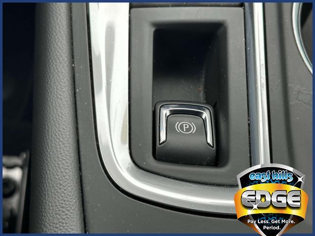 2022 Chevrolet Equinox Vehicle Photo in Roslyn, NY 11576
