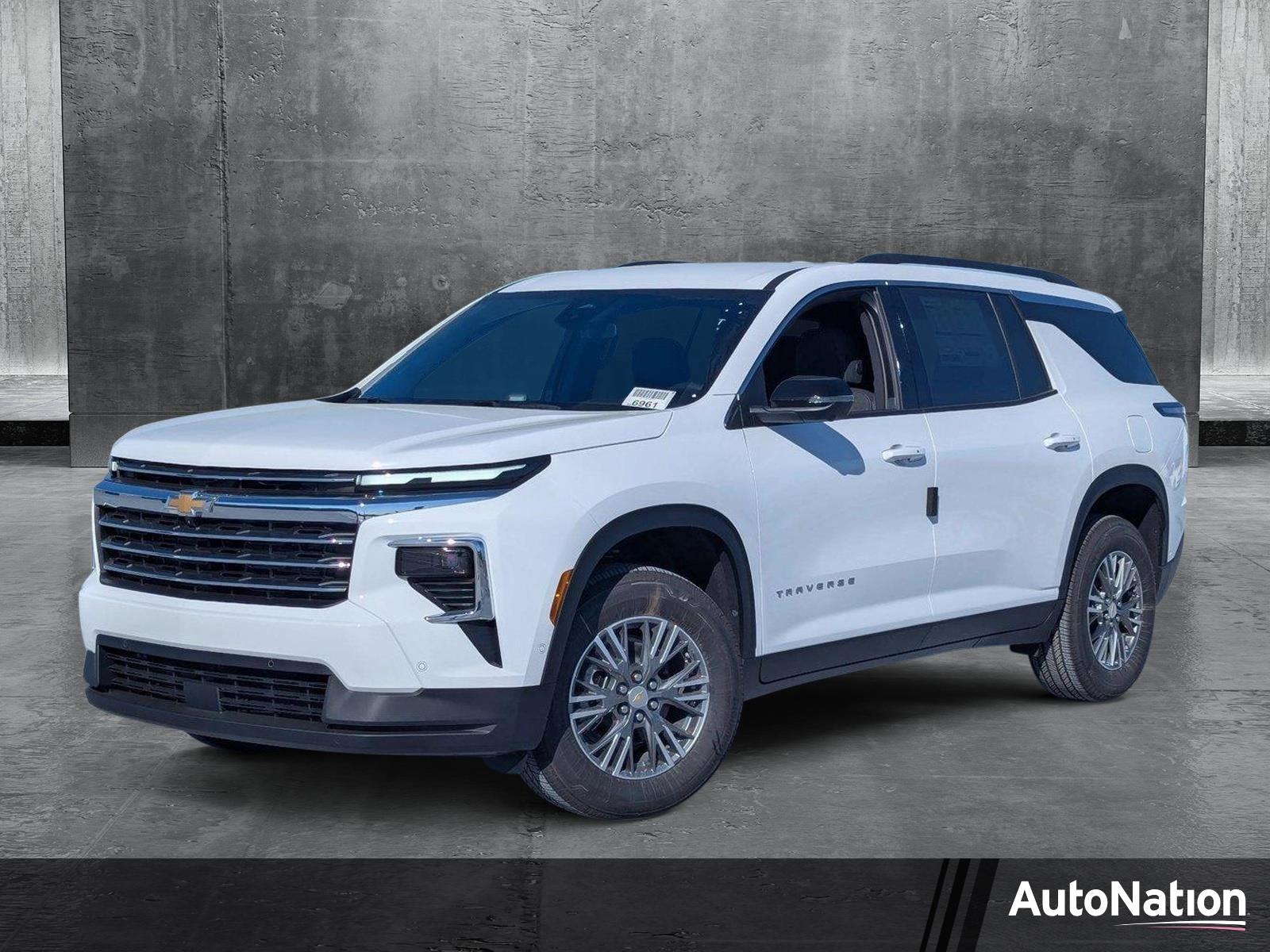 2025 Chevrolet Traverse Vehicle Photo in PEMBROKE PINES, FL 33024-6534
