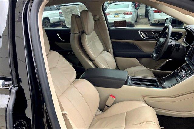 2020 Lincoln Continental Vehicle Photo in TOPEKA, KS 66609-0000