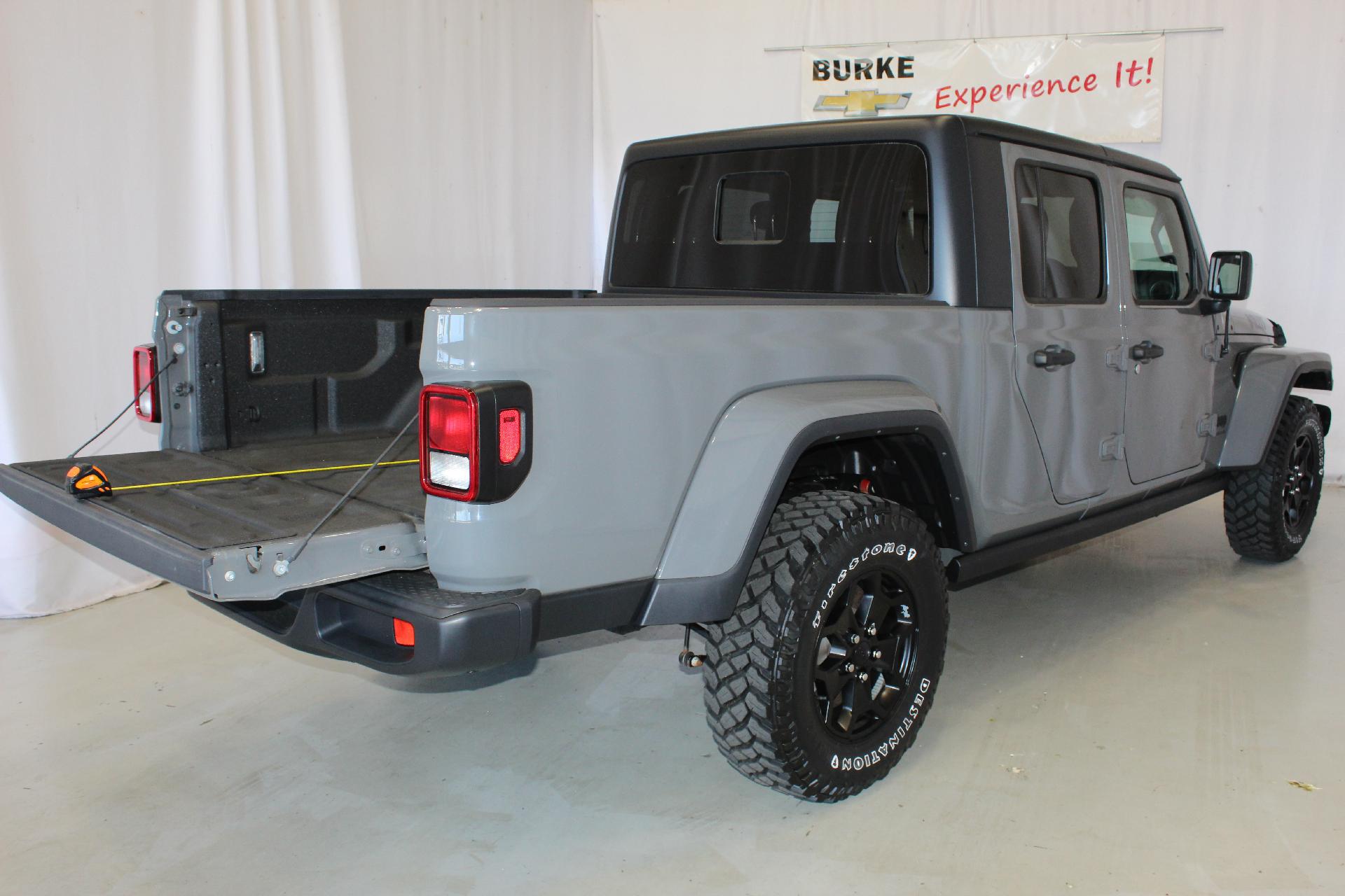 2022 Jeep Gladiator Vehicle Photo in NORTHAMPTON, MA 01060-1120