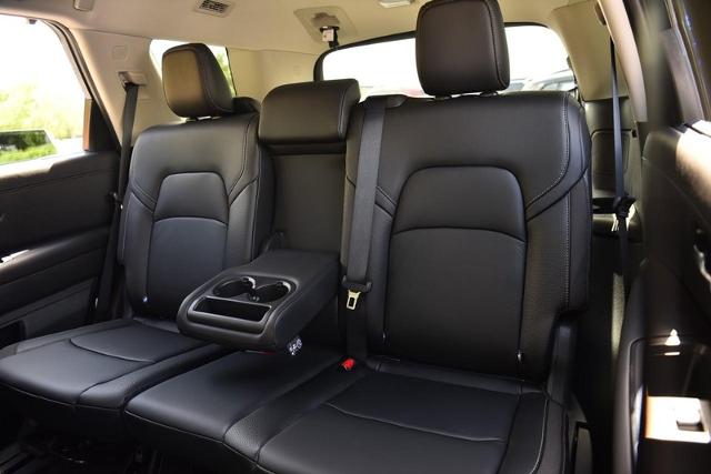 2025 Nissan Pathfinder Vehicle Photo in Ballwin, MO 63011