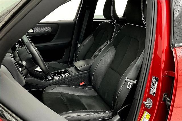 2021 Volvo XC40 Vehicle Photo in Grapevine, TX 76051