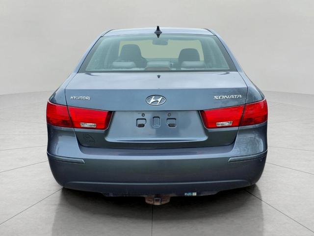 2009 Hyundai SONATA Vehicle Photo in Oshkosh, WI 54904