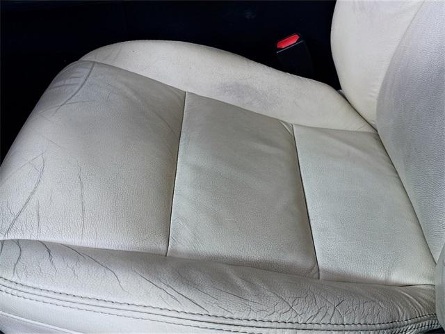 2015 Toyota Avalon Hybrid Vehicle Photo in Everett, WA 98204