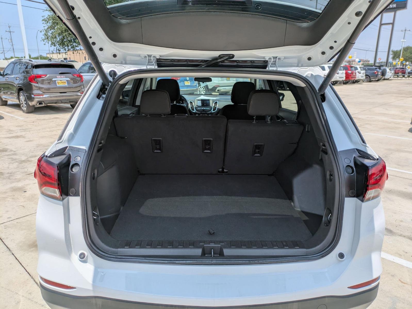 2024 Chevrolet Equinox Vehicle Photo in SELMA, TX 78154-1460