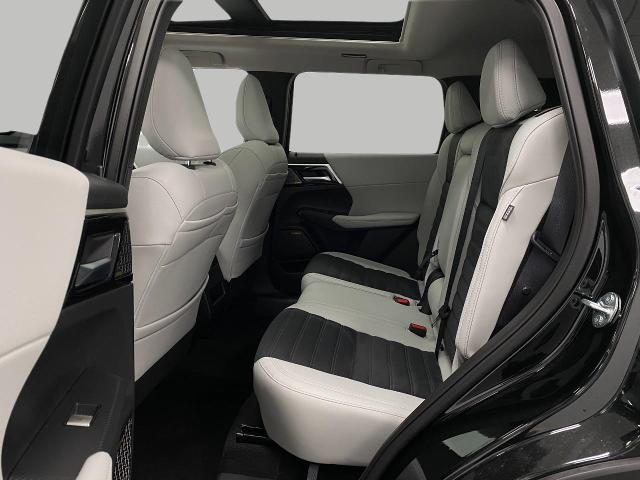 2025 Mitsubishi Outlander Vehicle Photo in Appleton, WI 54913