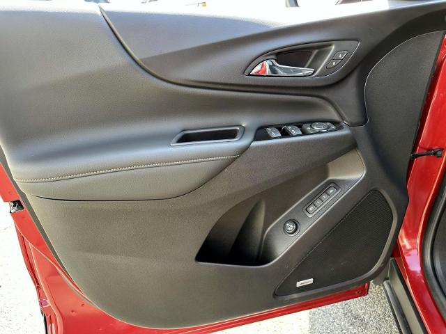 2022 Chevrolet Equinox Vehicle Photo in Roslyn, NY 11576