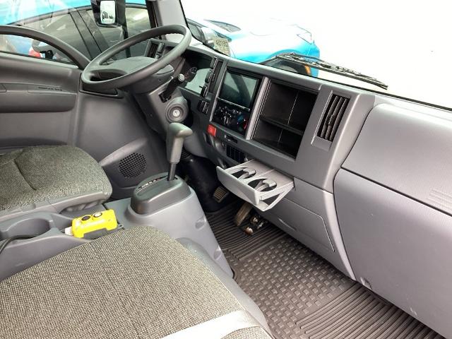 2019 Chevrolet Low Cab Forward 4500 Vehicle Photo in PUYALLUP, WA 98371-4149