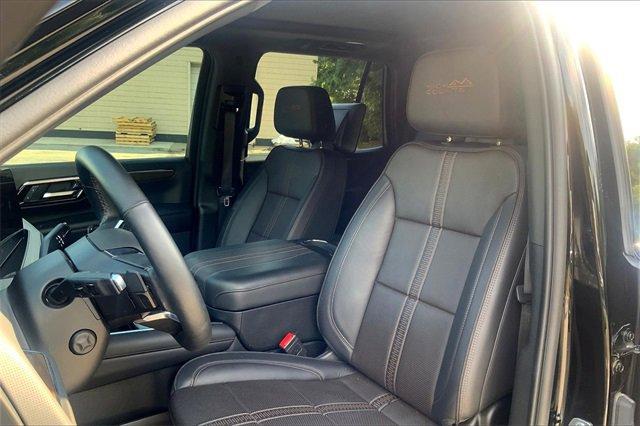 2025 Chevrolet Tahoe Vehicle Photo in KANSAS CITY, MO 64114-4545