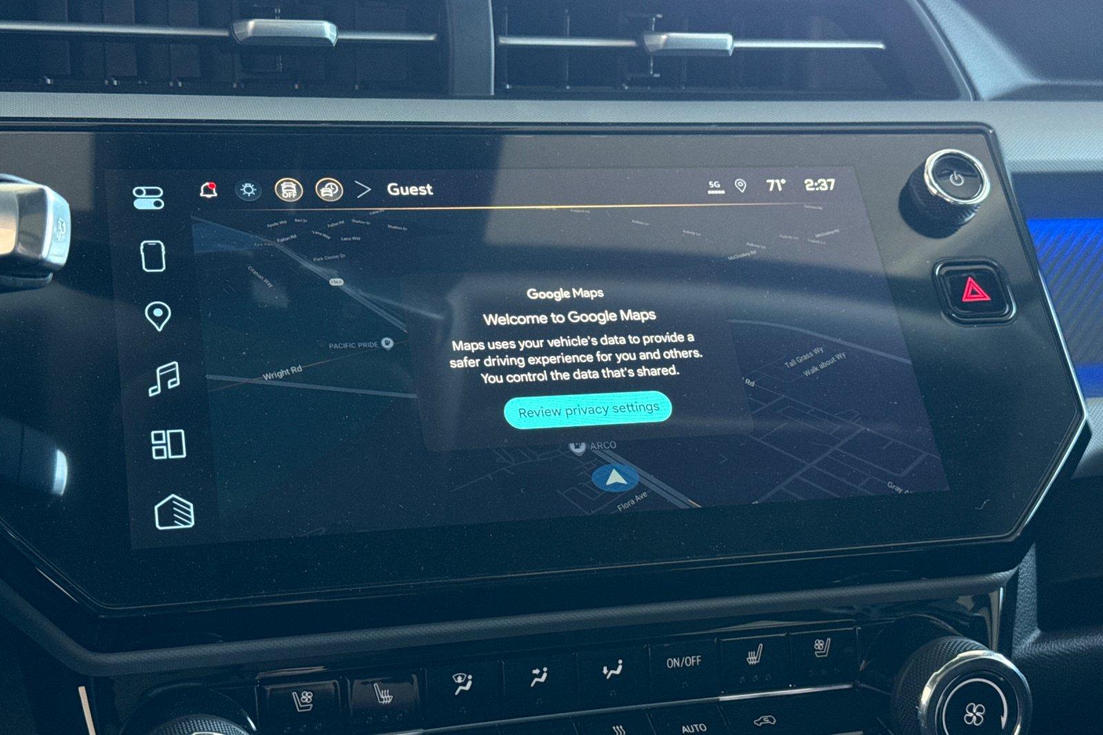 2027 Chevrolet Bolt RS - Photo 18