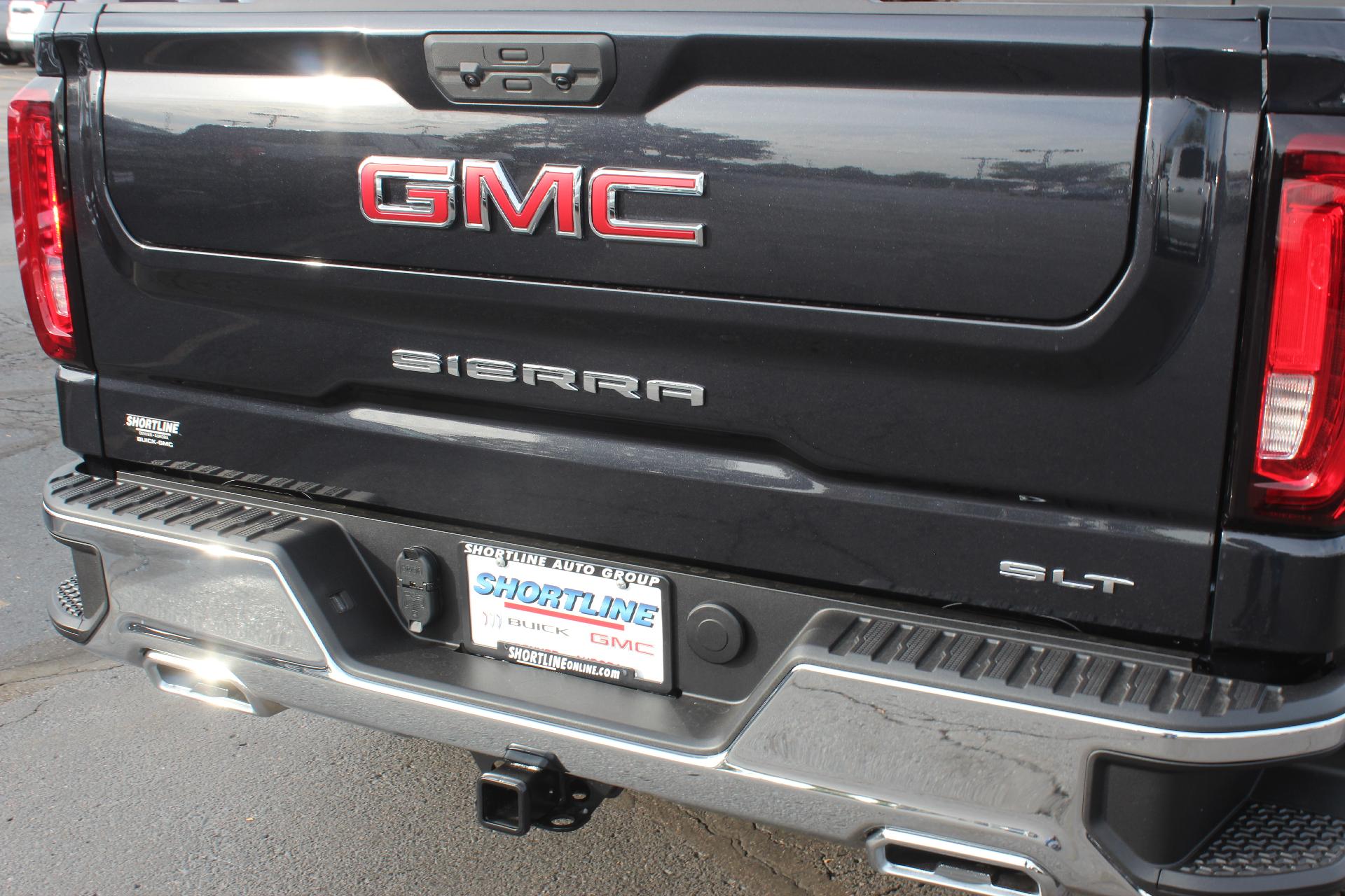 2025 GMC Sierra 1500 Vehicle Photo in AURORA, CO 80012-4011