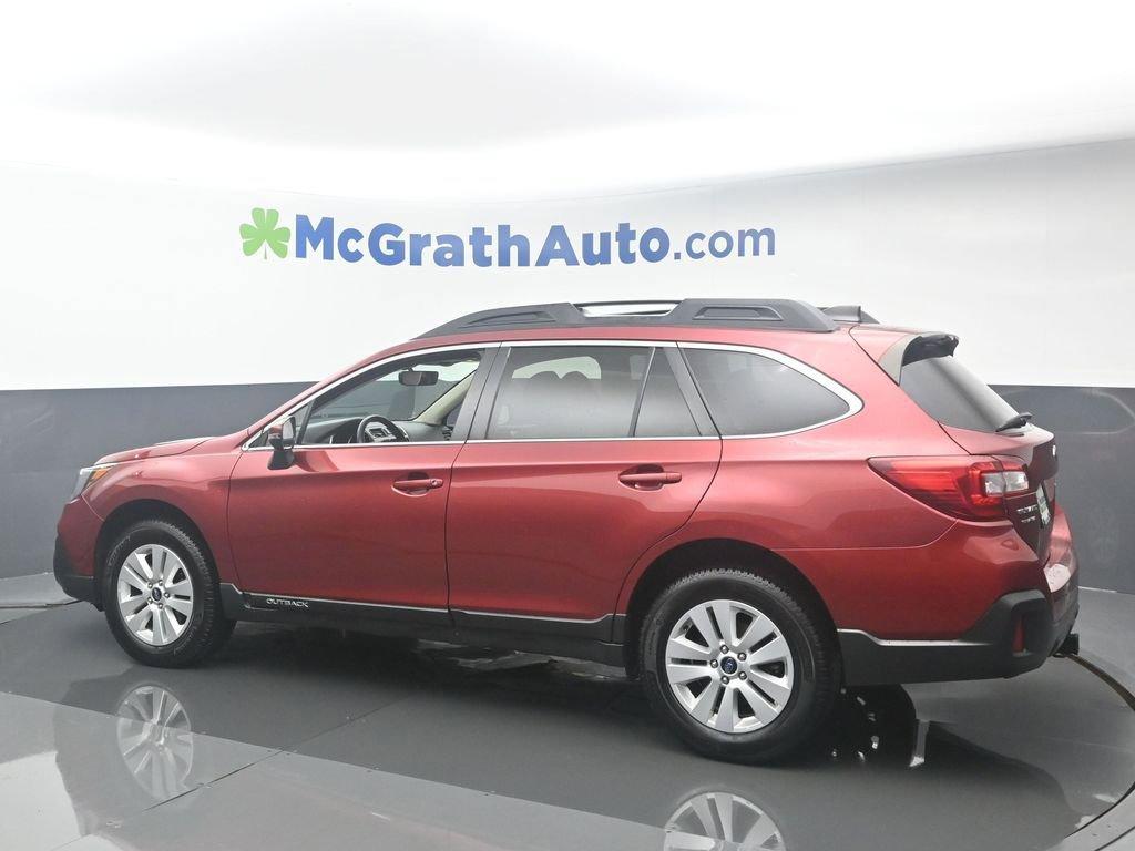 2019 Subaru Outback Vehicle Photo in Marion, IA 52302