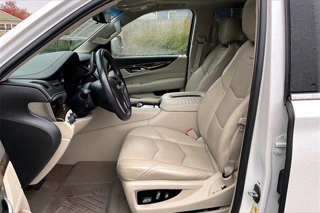 2018 Cadillac Escalade Vehicle Photo in INDEPENDENCE, MO 64055-1314