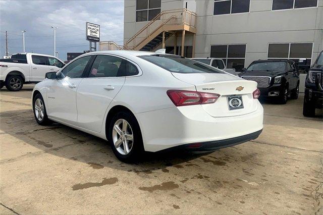 2022 Chevrolet Malibu Vehicle Photo in TOPEKA, KS 66609-0000