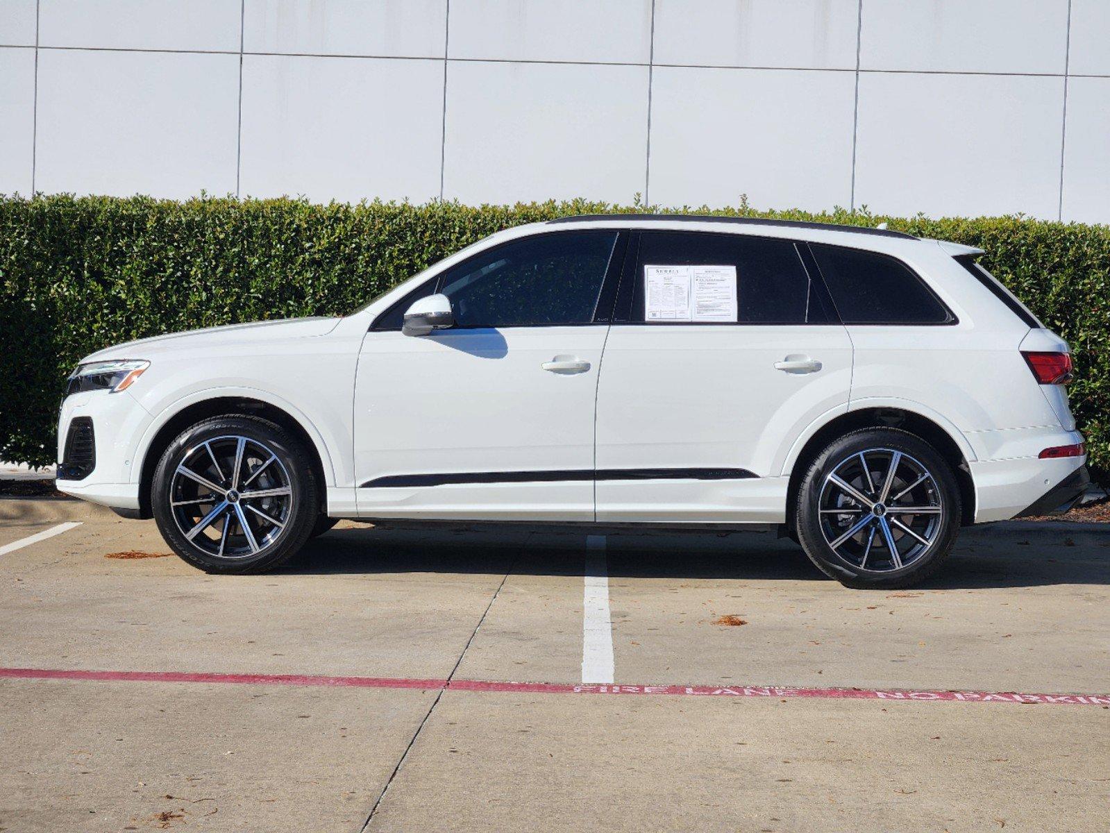 2025 Audi Q7 Vehicle Photo in MCKINNEY, TX 75070