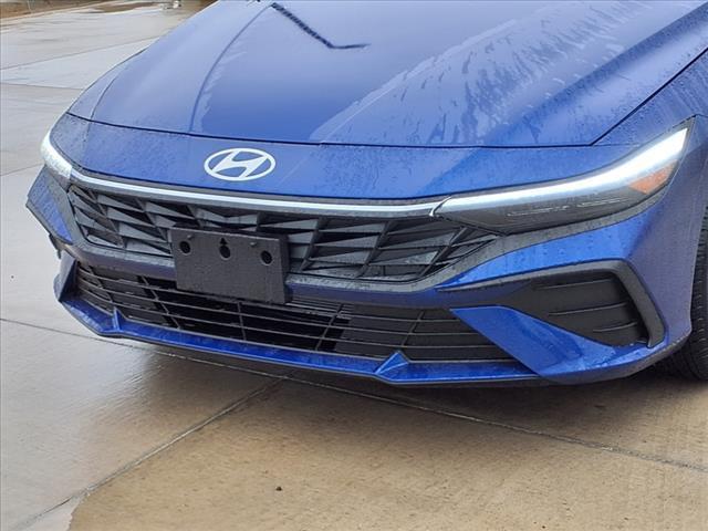 2025 Hyundai ELANTRA Vehicle Photo in Peoria, IL 61615