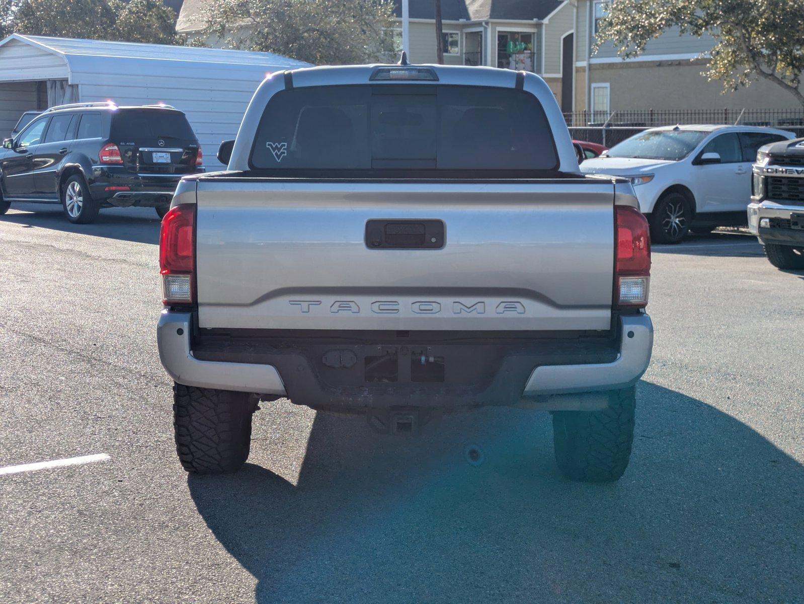 2017 Toyota Tacoma Vehicle Photo in Corpus Christi, TX 78415