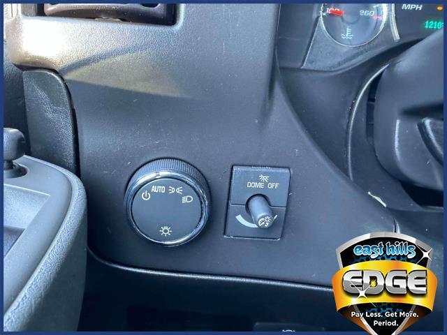 2022 GMC Savana Cargo Van Vehicle Photo in Roslyn, NY 11576