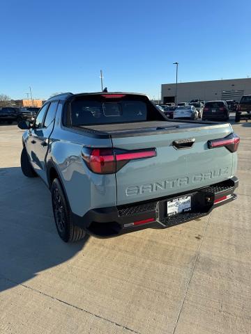 2024 Hyundai SANTA CRUZ Vehicle Photo in Peoria, IL 61615