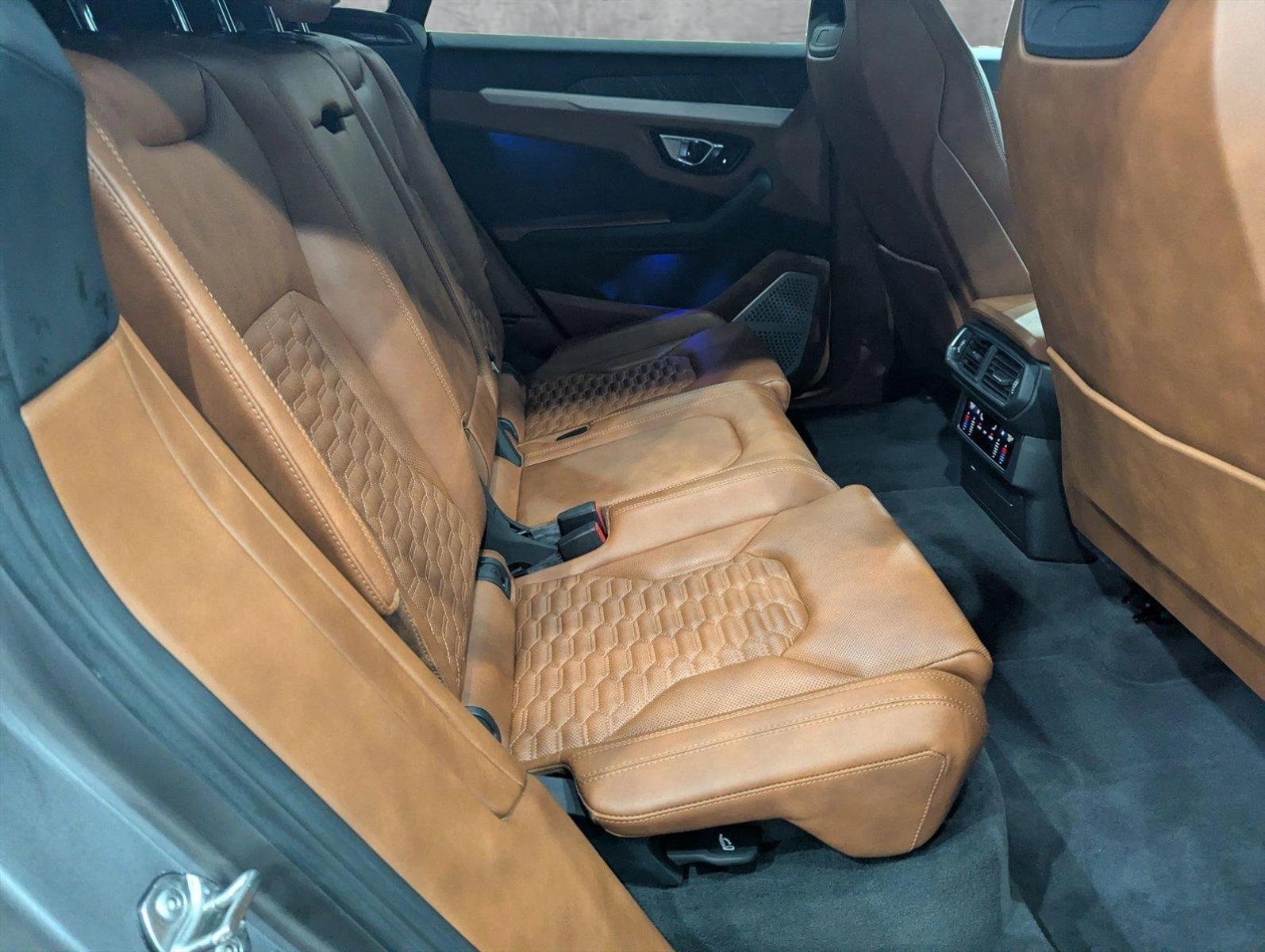 2019 Lamborghini Urus Vehicle Photo in Miami, FL 33169