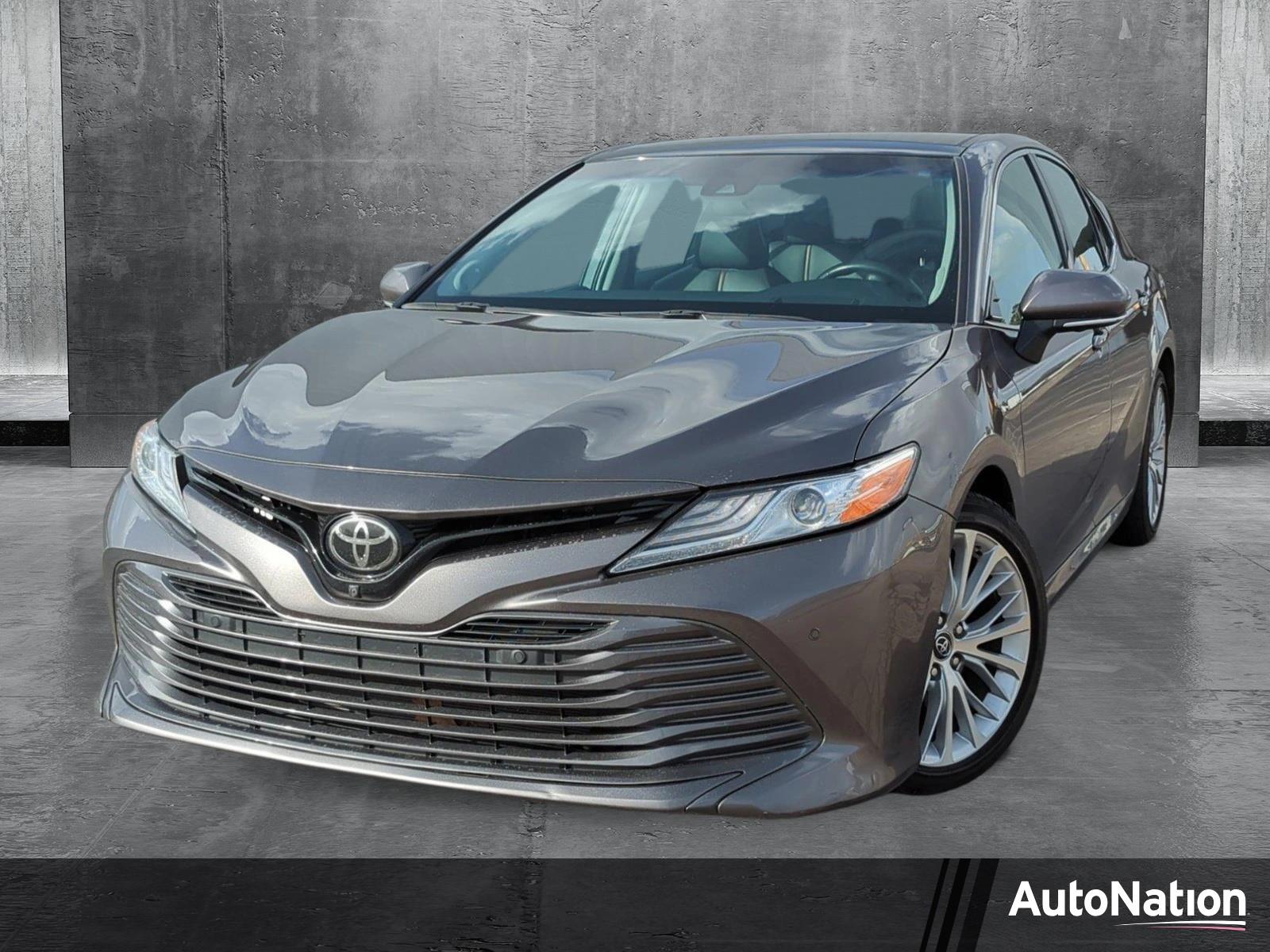 2018 Toyota Camry Vehicle Photo in MEMPHIS, TN 38115-1503
