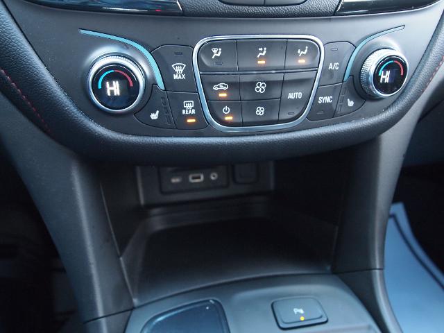 2022 Chevrolet Equinox Vehicle Photo in MADISON, IN 47250-1611