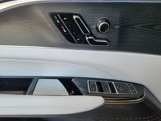 2025 Cadillac LYRIQ Vehicle Photo in Grapevine, TX 76051