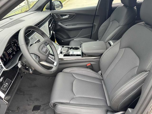 2025 Audi Q7 Vehicle Photo in HOUSTON, TX 77090
