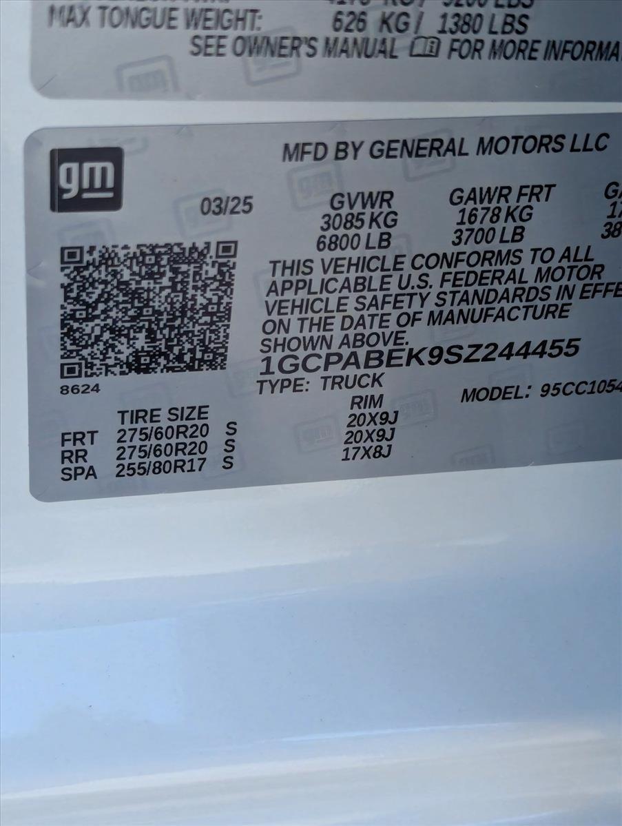 2025 Chevrolet Silverado 1500 Vehicle Photo in GREENACRES, FL 33463-3207