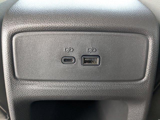 2025 Chevrolet Trax Vehicle Photo in BRUNSWICK, GA 31525-1881