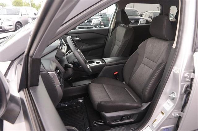 2024 Nissan Rogue Vehicle Photo in Hazelwood, MO 63042