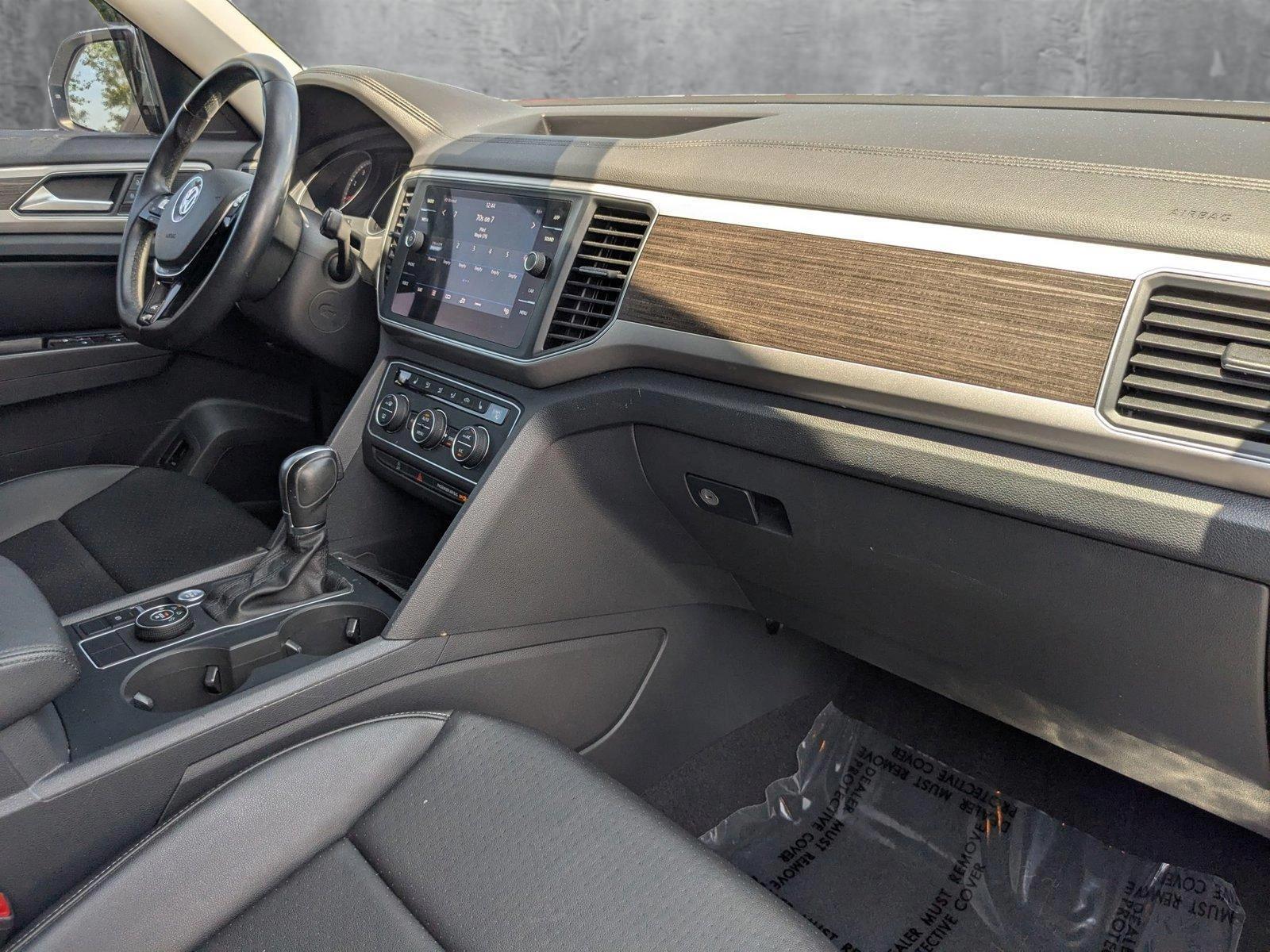 2019 Volkswagen Atlas Vehicle Photo in St. Petersburg, FL 33713