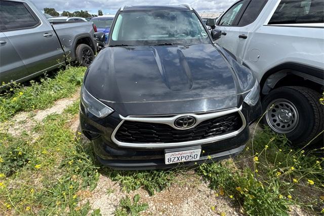 2022 Toyota Highlander Vehicle Photo in ELK GROVE, CA 95757-8703