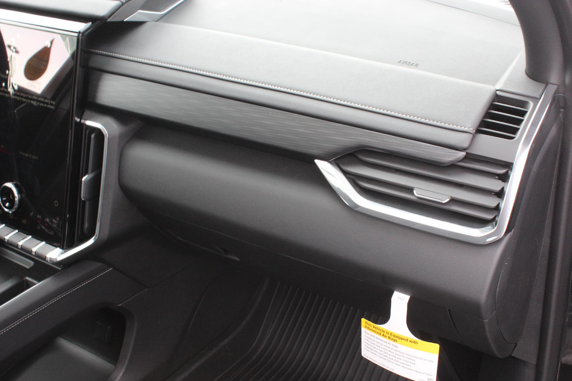 2025 GMC Acadia Vehicle Photo in AURORA, CO 80012-4011