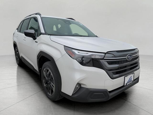 2025 Subaru Forester Vehicle Photo in Green Bay, WI 54304