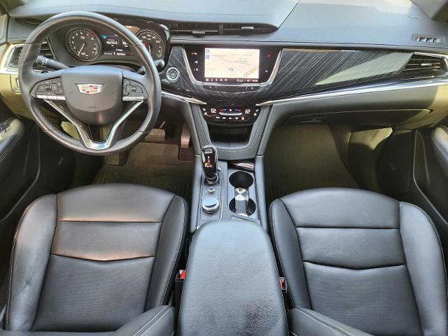 2022 Cadillac XT6 Vehicle Photo in DENTON, TX 76210-9321