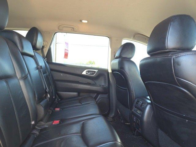 2018 Nissan Pathfinder Vehicle Photo in Harrisburg, PA 17111-1033
