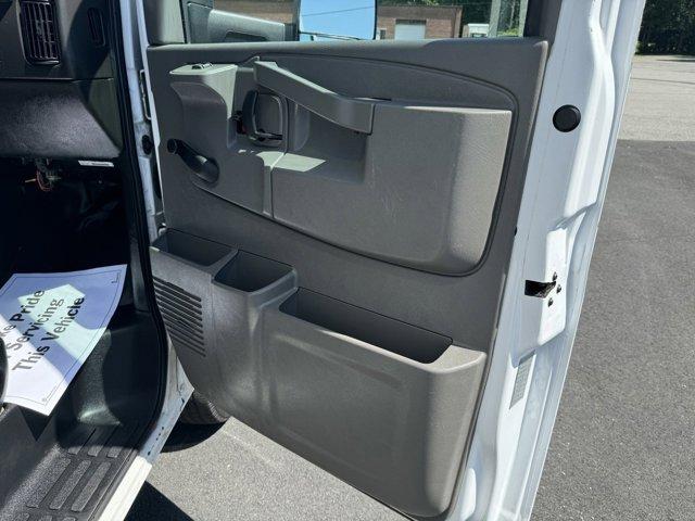 2019 GMC Savana Commercial Cutaway Vehicle Photo in LEOMINSTER, MA 01453-2952