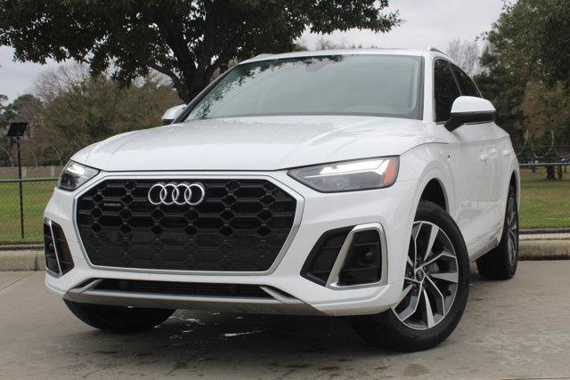 2024 Audi Q5 Vehicle Photo in HOUSTON, TX 77090