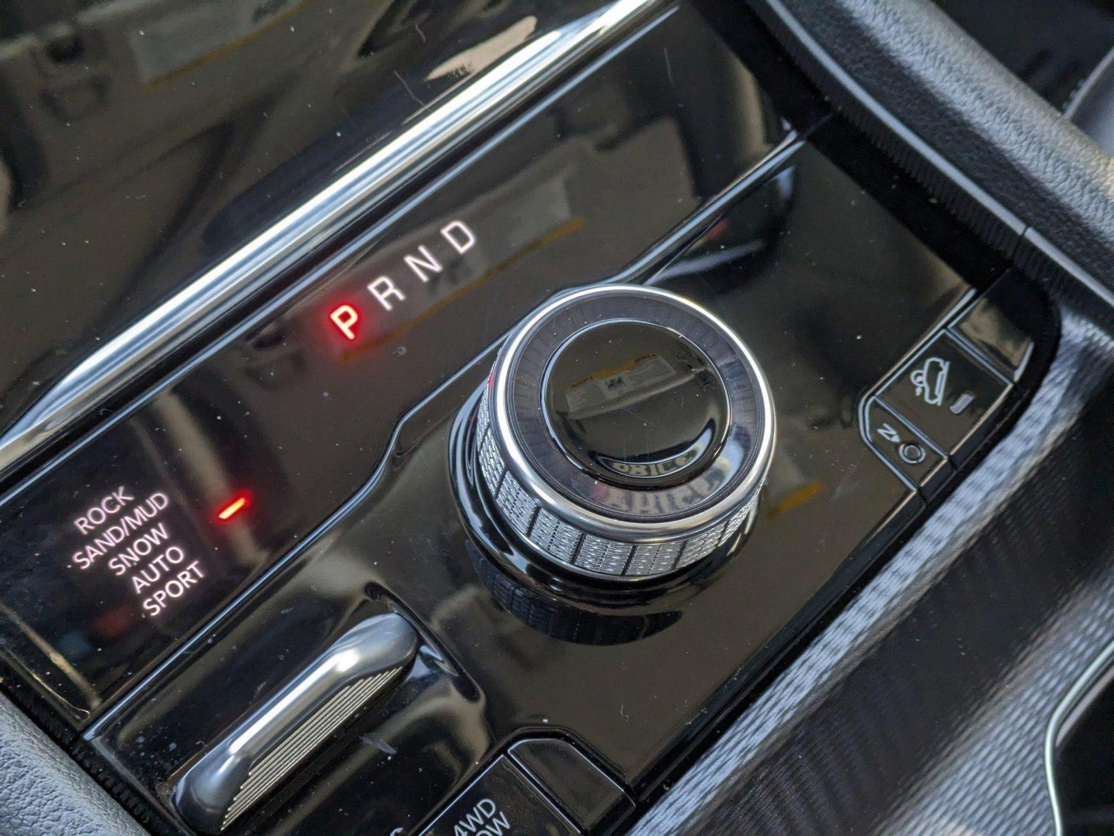 2024 Jeep Grand Cherokee 4xe Vehicle Photo in Rockville, MD 20852