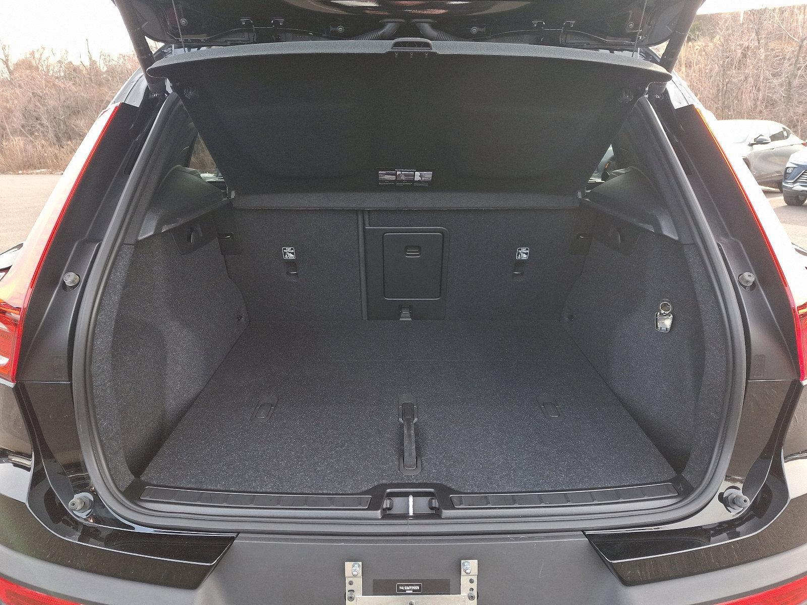 2023 Volvo XC40 Vehicle Photo in Trevose, PA 19053