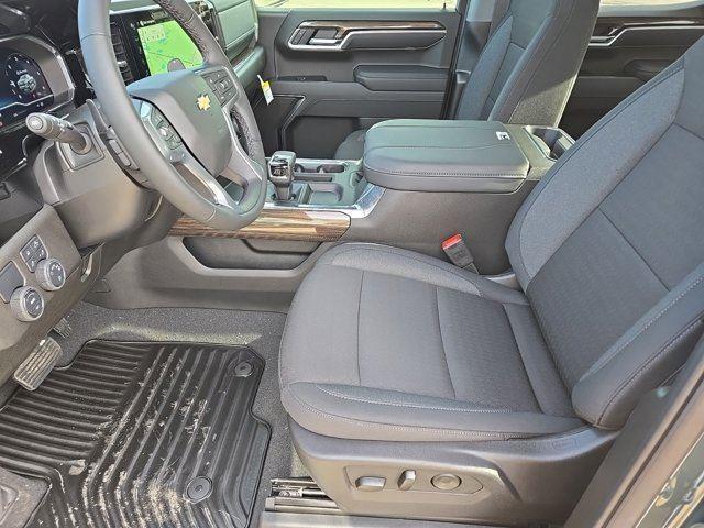 2025 Chevrolet Silverado 1500 Vehicle Photo in CROSBY, TX 77532-9157