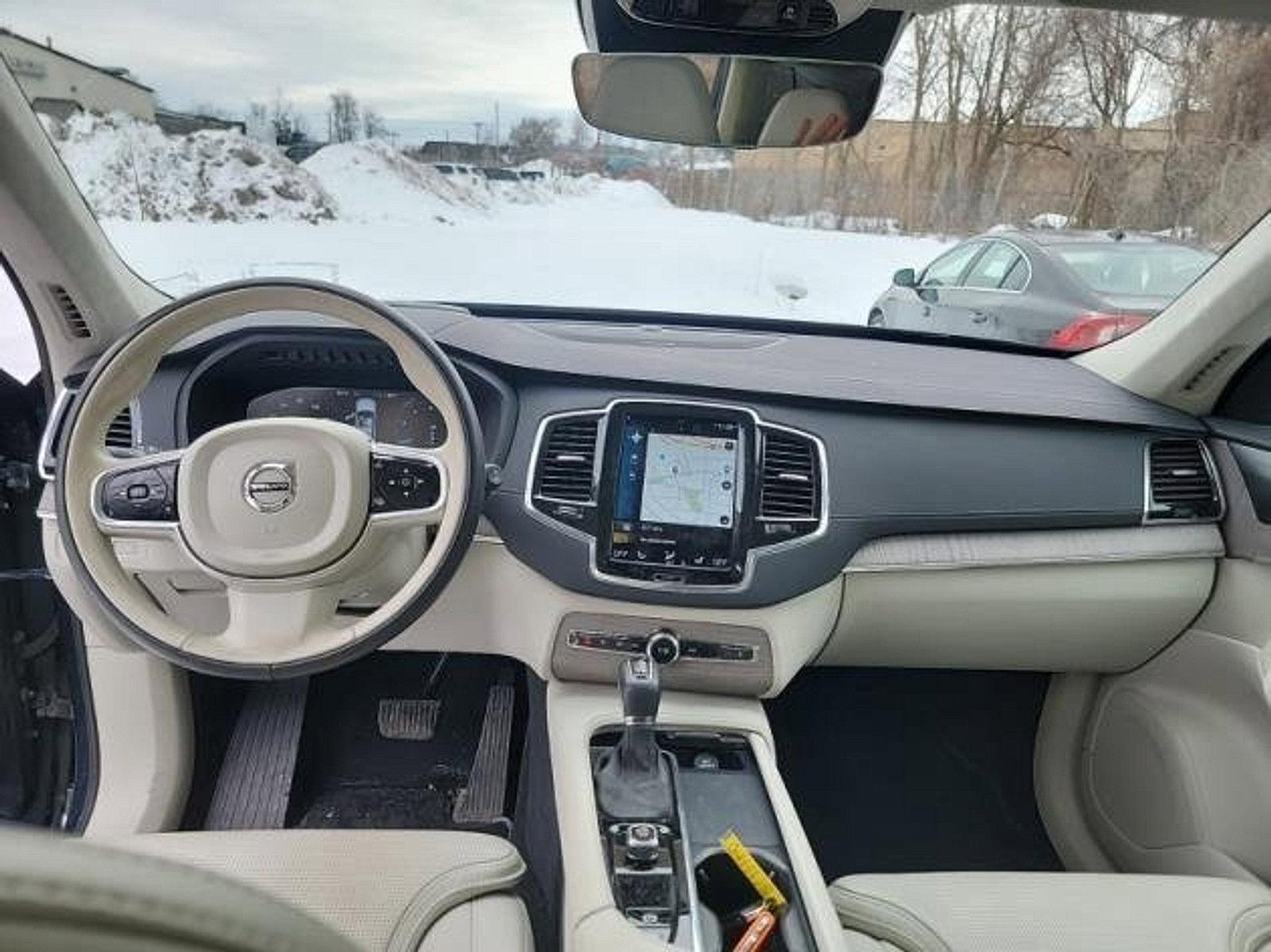 2022 Volvo XC90 Vehicle Photo in Trevose, PA 19053